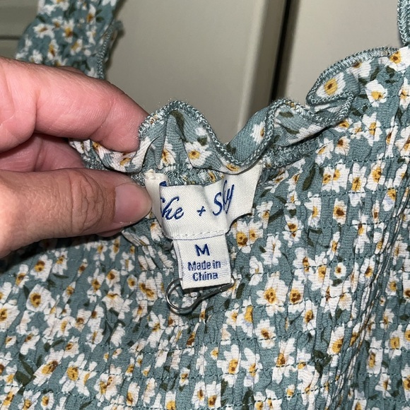 She + Sky Ruffle Blue Flower Dress. - Picture 3 of 7